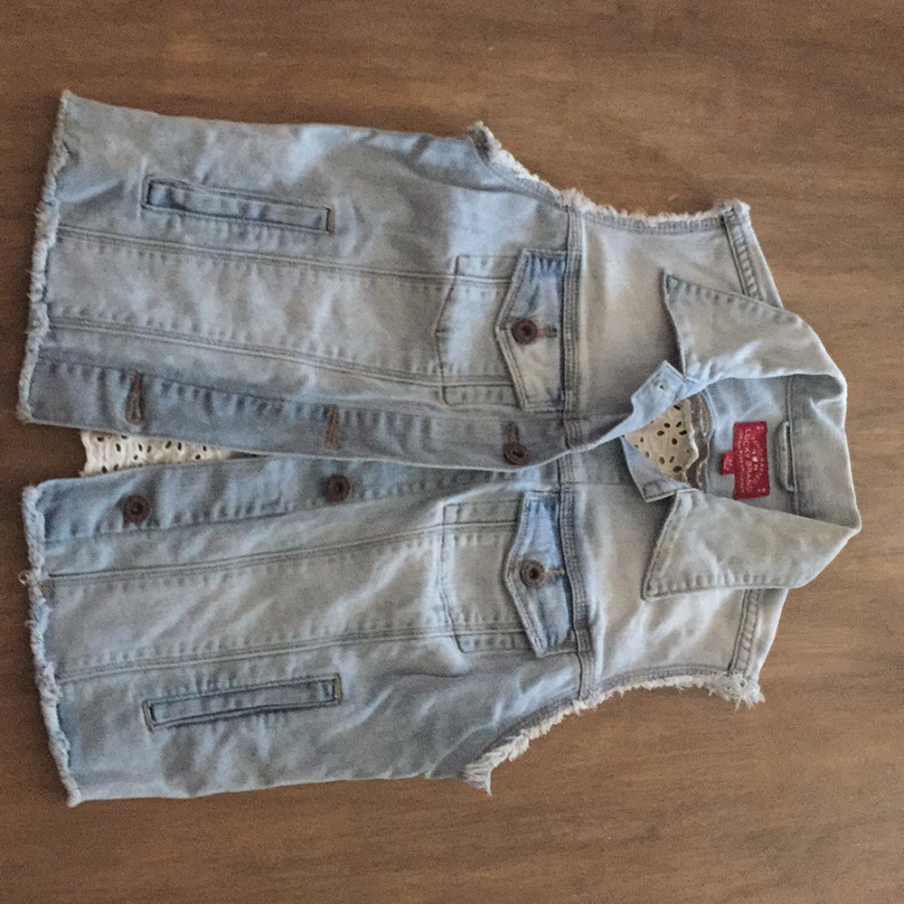 Lucky brand jean vest eyelet